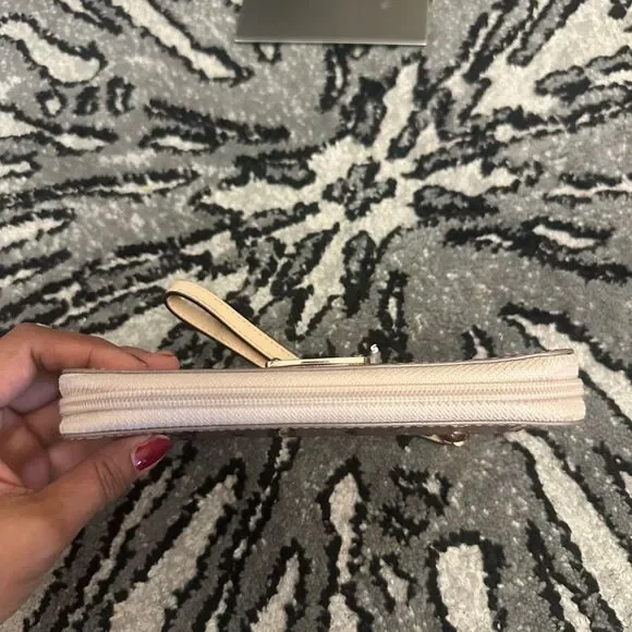 Michael Kors Rose Gold Logo Wallet/ Wristlet - Picture 5 of 11